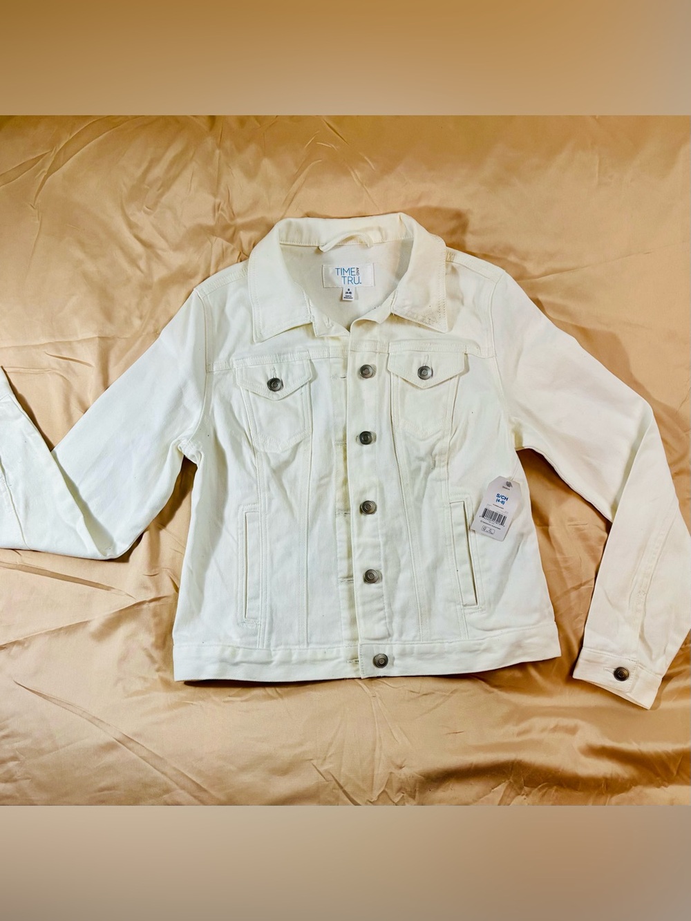 NWT Time and Tru Size S 4-6 White Denim Trucker Jacket Button Front Jean Coat